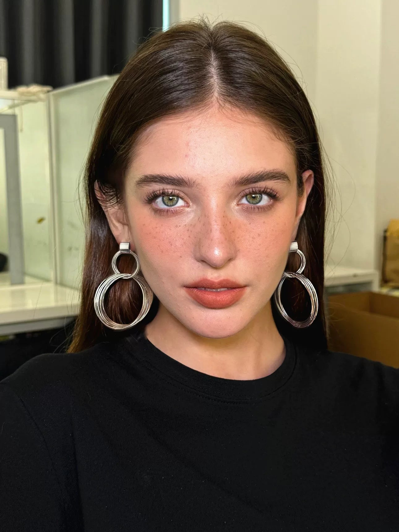 Retro-style metal hoop earrings