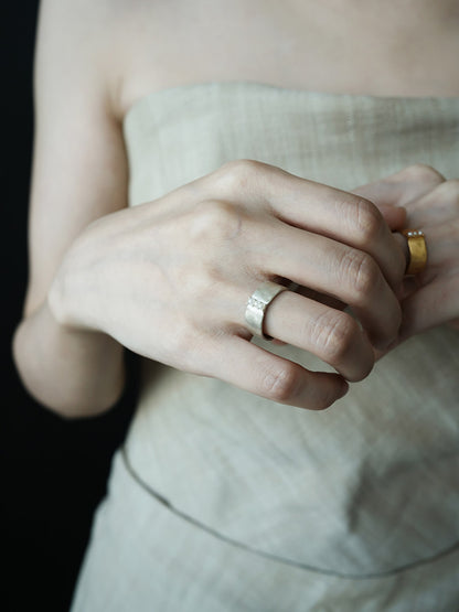 The Pearl Filament Adjustable Wide Band