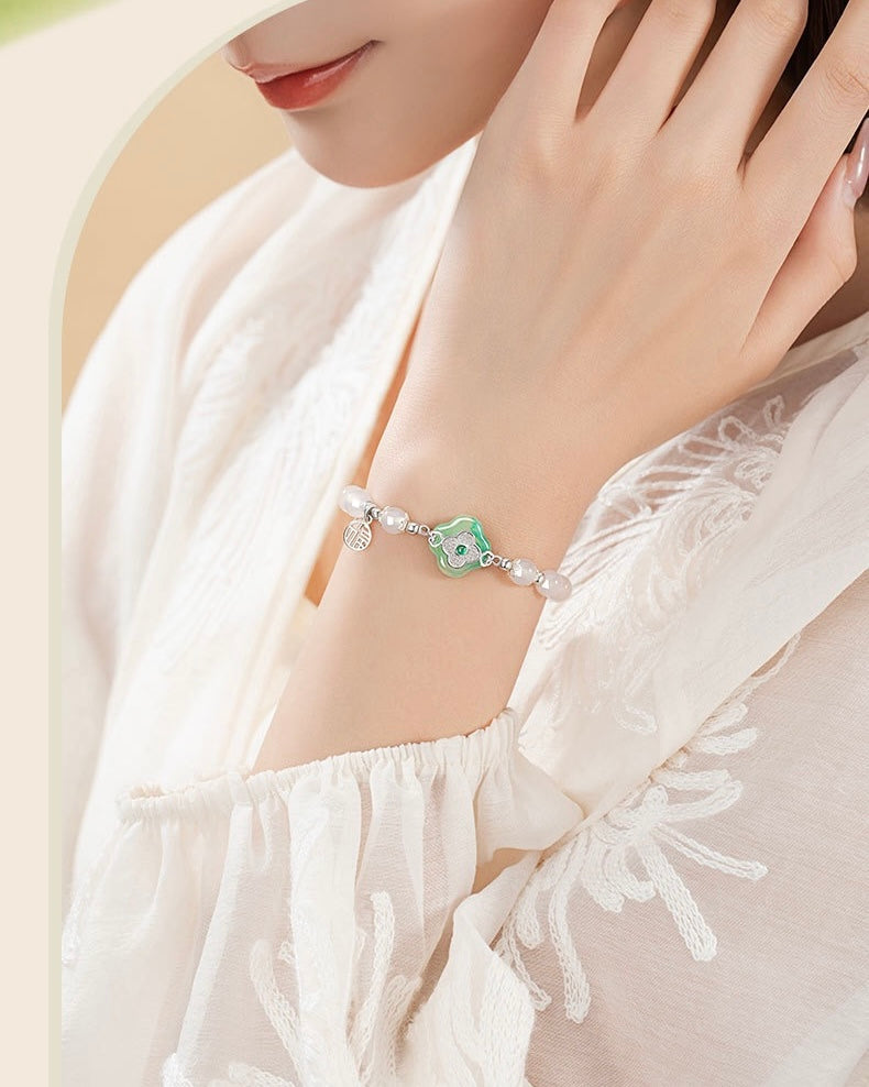 Mountain Mist African Jade Lucky Clover Necklace