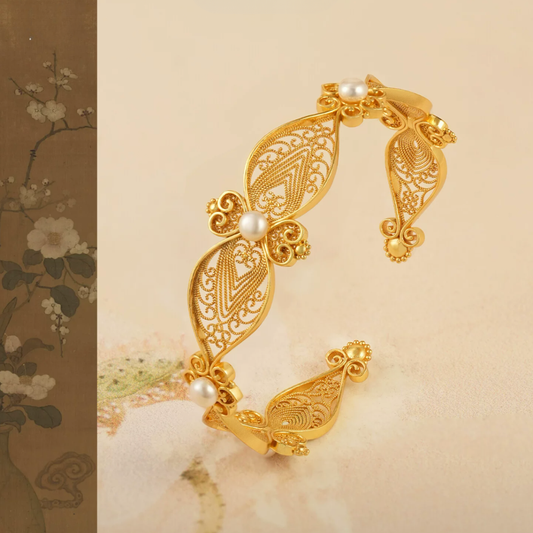 Gold Vermeil Pearl Whispers Cuff
