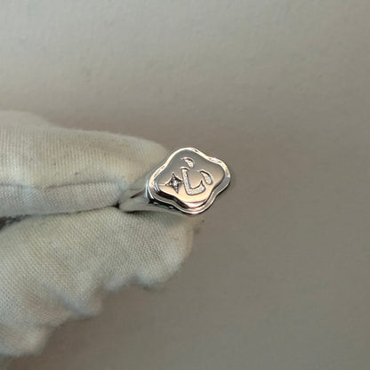 IMPERFECT: Shining Heart Signet Ring Size 8 Silver