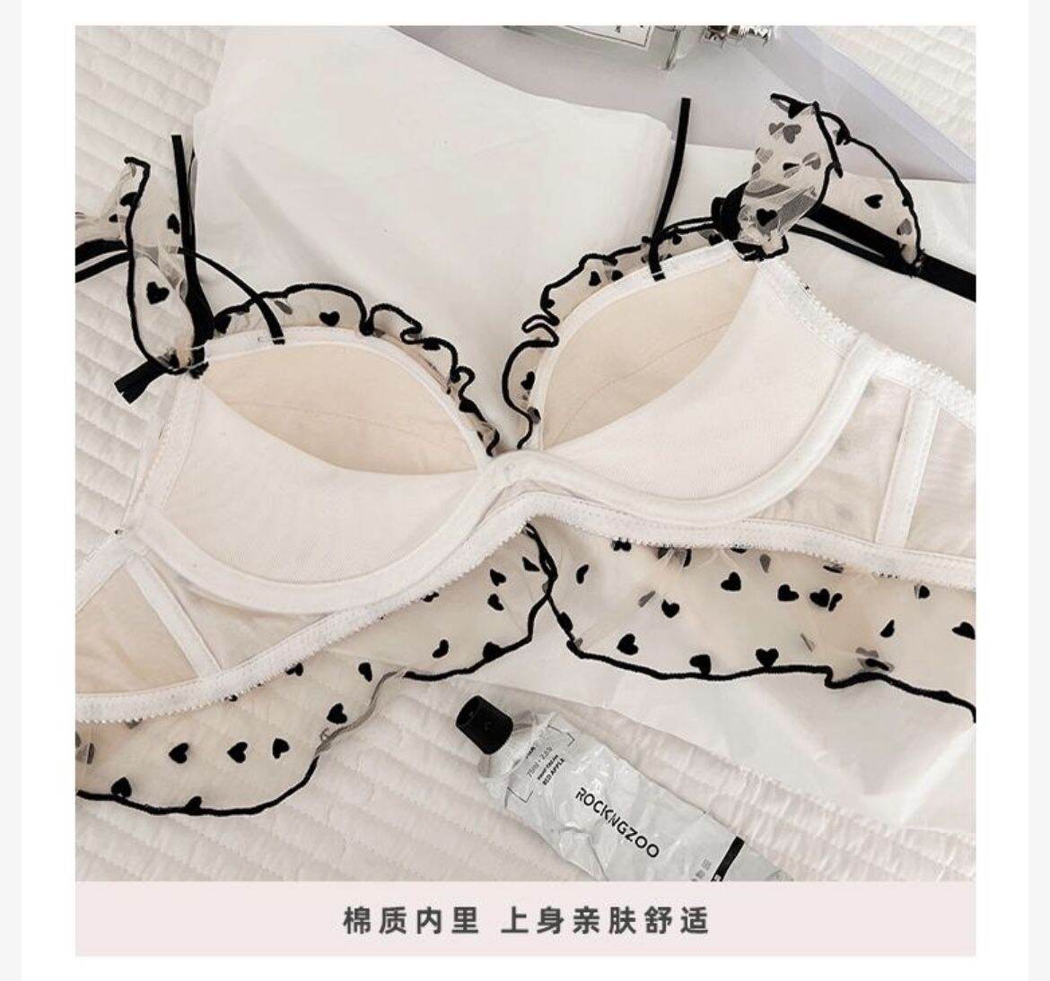 New High-Quality Black Heart Embroidered Push-Up Bra with Cute Lace Panty Set