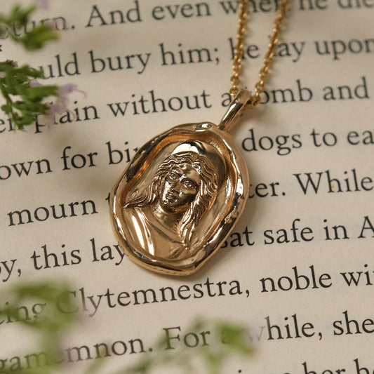Clytemnestra Pendant