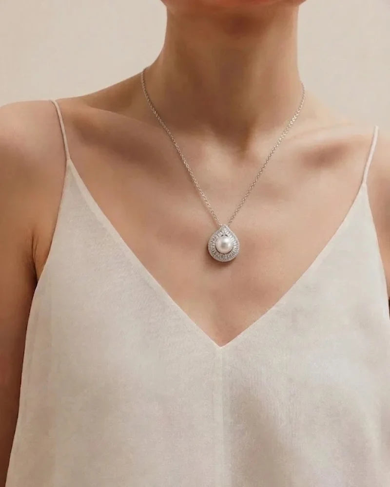 7-7.5mm Dainty White Freshwater Pearl Teardrop Necklace