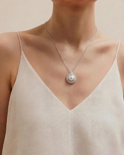 7-7.5mm Dainty White Freshwater Pearl Teardrop Necklace
