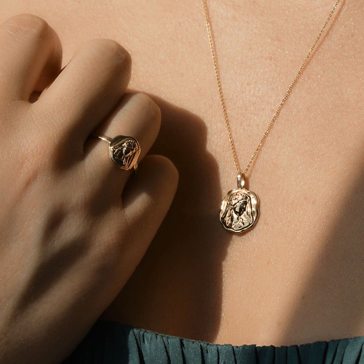 Gaia Mini Medallion