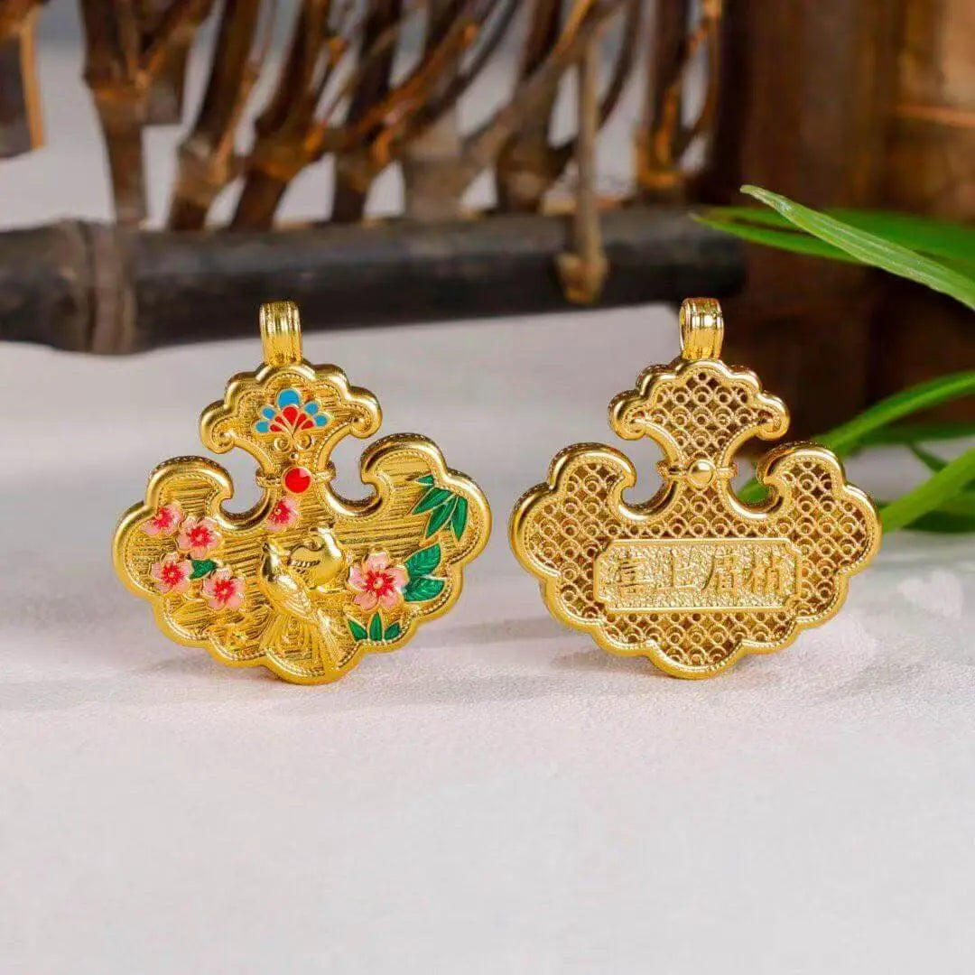 Joyful Magpie Luck Lock Pendant