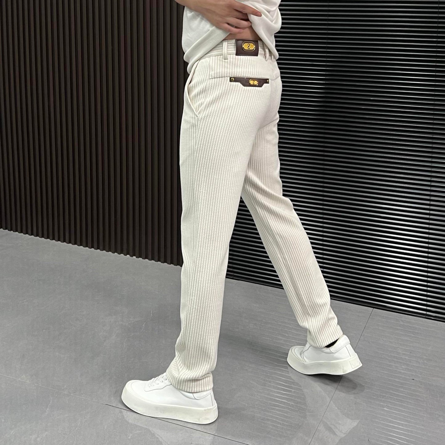 Fine knitting craftsmanship Simple soft trousers