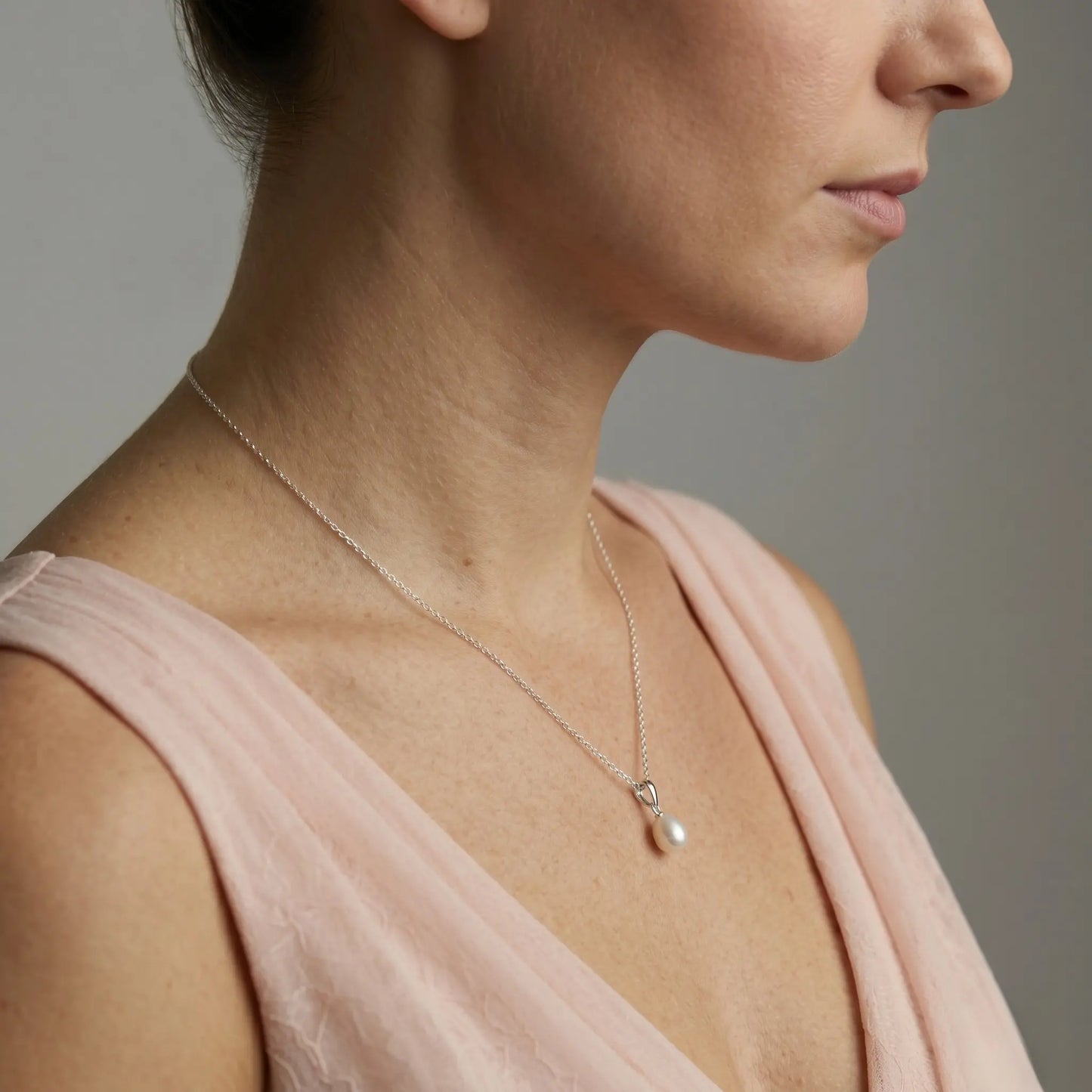 Minimalist Teardrop Pearl Necklace, 925 Sterling Silver Single Drop Pearl Pendant, Dainty Bridesmaid Jewelry Gift for Her